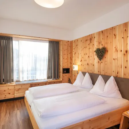 Zirbenhof Aparthotel