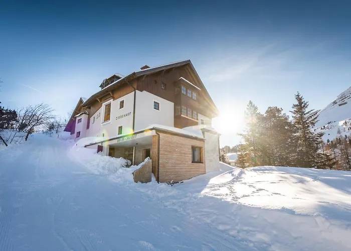 Zirbenhof אוברטאורן