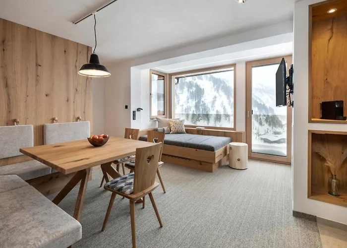 Aparthotel Zirbenhof 4*